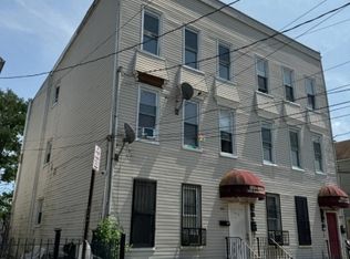 280 Hunterdon St, Newark, NJ 07103