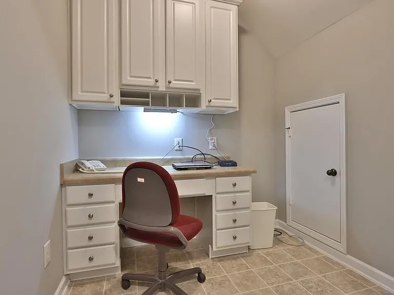 501 Grove Field Ct — Photo 2