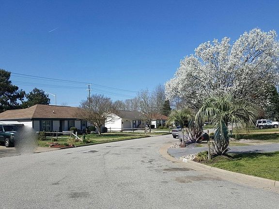 5th image of 1313 Warner Hall Dr