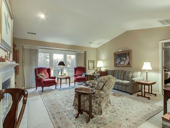 5th image of 313 Agoli Ln