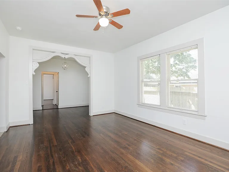 1244 W 21st St — Photo 9