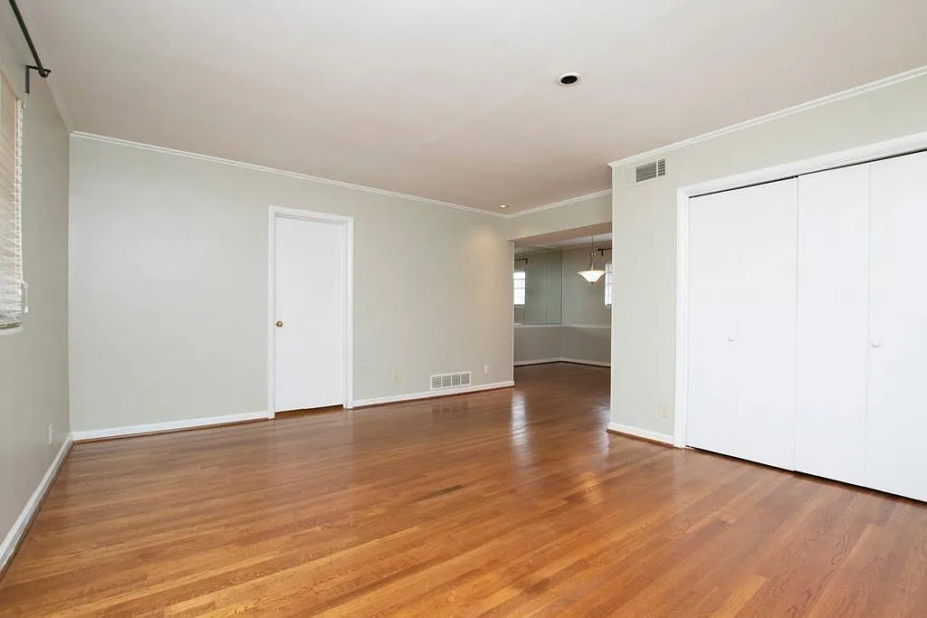 2 bed, 2.0 bath, 1200 sqft, $1,450 — Photo 4