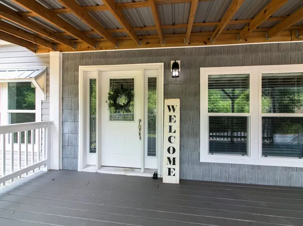 3280 Luther Ragan Rd, Palmyra, TN 37142