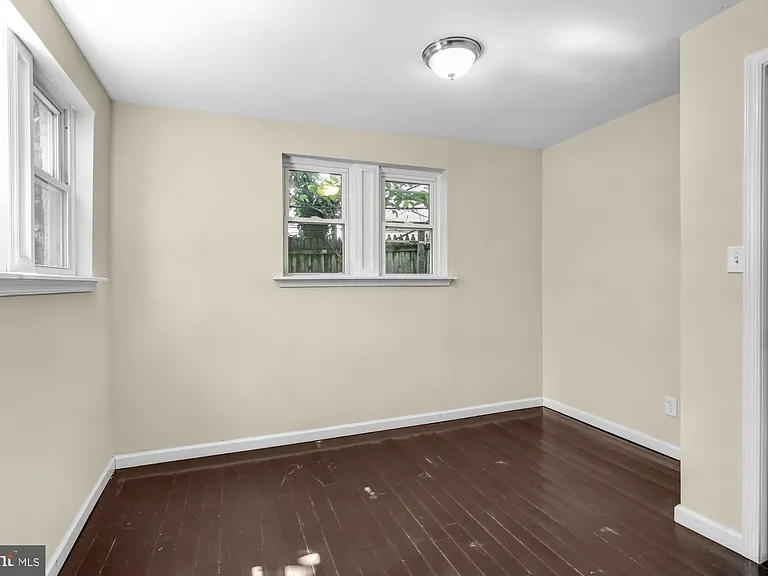 1536 S 19th St #1 — Photo 15