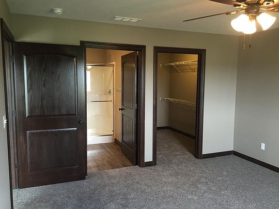 5th image of 2210 Sunrise Ave