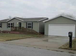 120 Springbrook Rd, Jacksonville, IL 62650