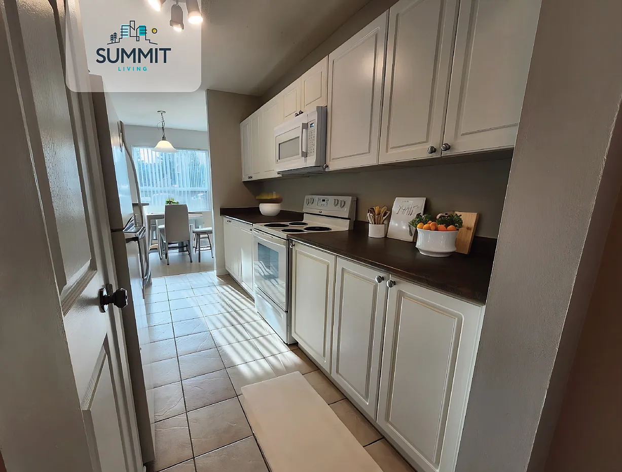 565 Proudfoot Place — Photo 1