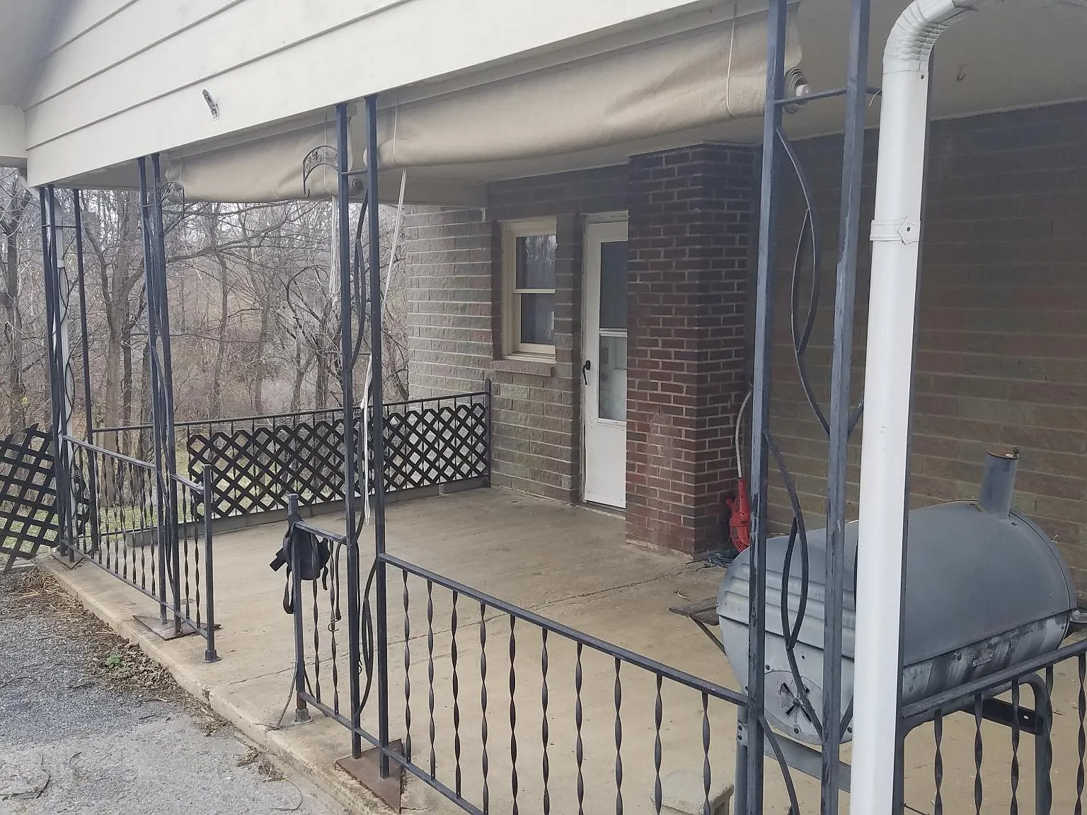 3 bed, 1800 sqft, $1,800 — Photo 3