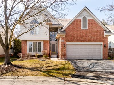 30526 Hazelwood Ct, Farmington, MI, 48331
