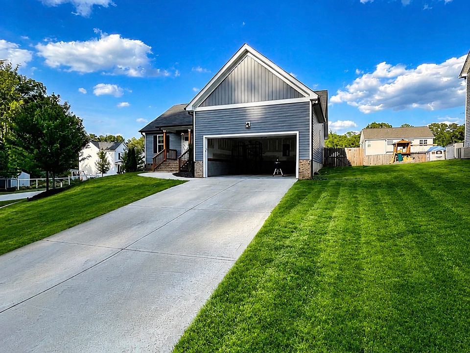 1st image of 215 Alcock Ln