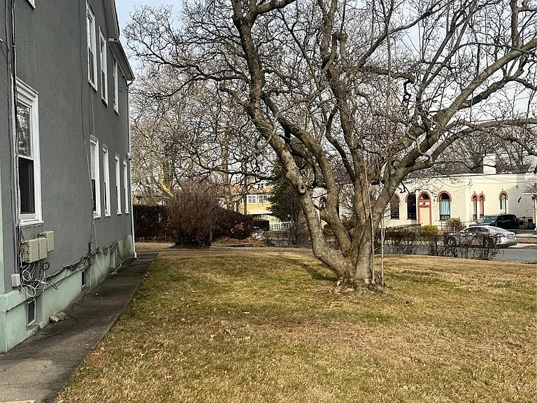 149 W Kingsbridge Rd #2 — Photo 5