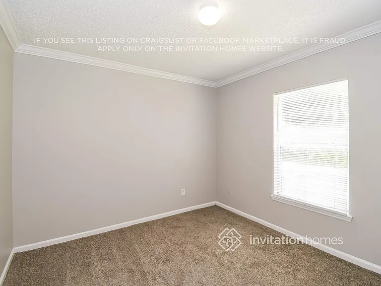 9294 Thunderbolt Dr — Photo 12