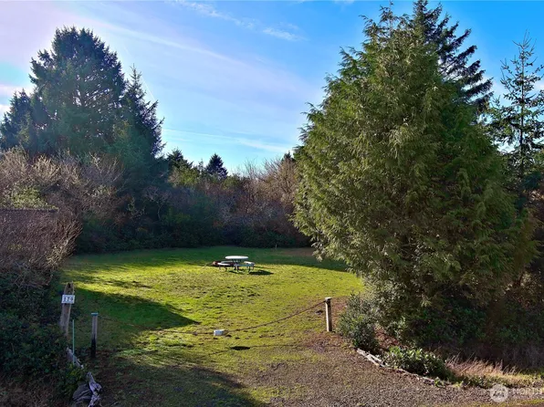 179 Calawah Street SW, Ocean Shores, WA 98569