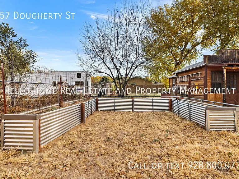 857 Dougherty St — Photo 25