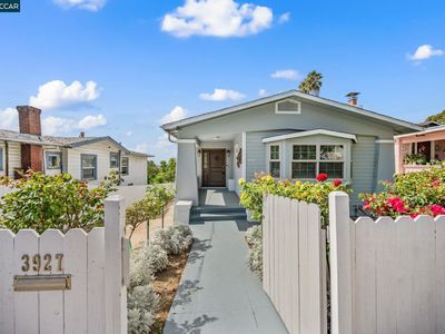 3927 Aqua Vis, Oakland, CA, 94601