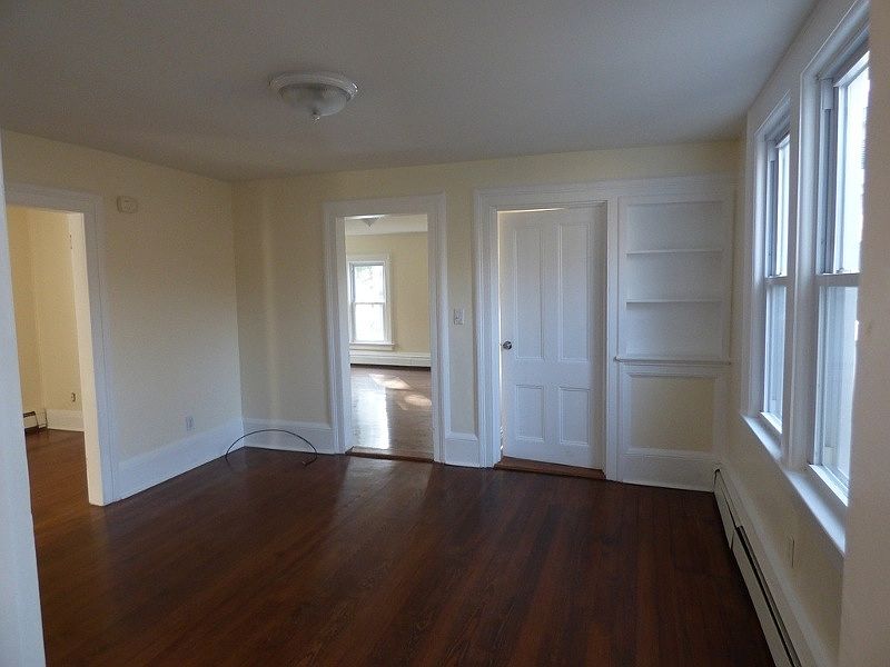 1st image of 9 Kirkwood Pl #2