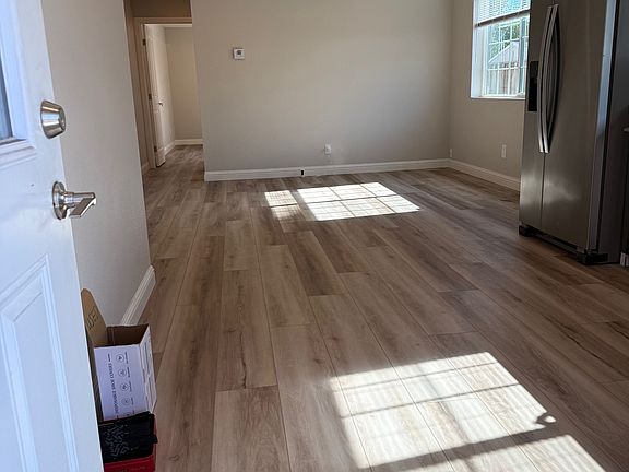 5th image of 2301A Hopeton Ave #A