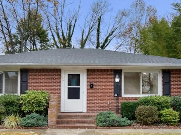 60 Poplar Ave, Hackensack, NJ 07601