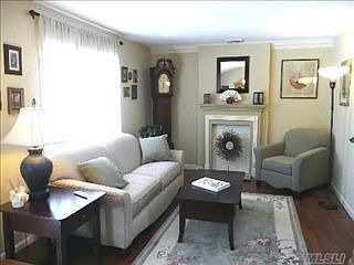 1st image of 17 Redpine Dr