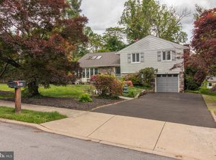 645 Hoyt Rd, Huntingdon Valley, PA 19006