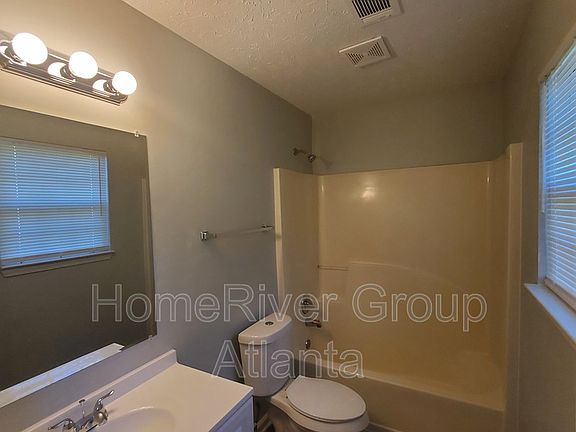 5th image of 4729 Coker Dr