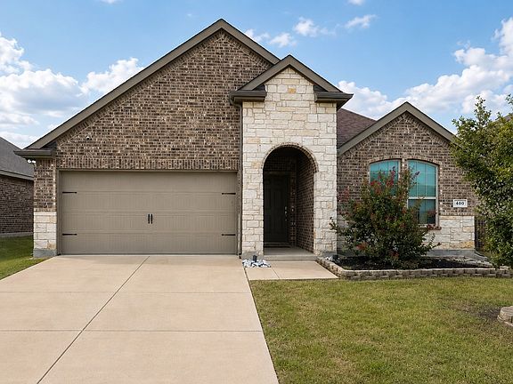 2nd image of 800 Goldenrod Ln