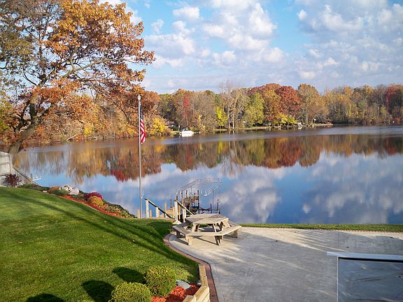 2nd image of 28921 Westwynd Dr