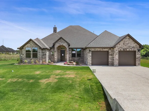2404 Dartford Dr, Crowley, TX 76036