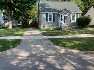 1129 Jennings Ave, Benton Harbor, MI 49022
