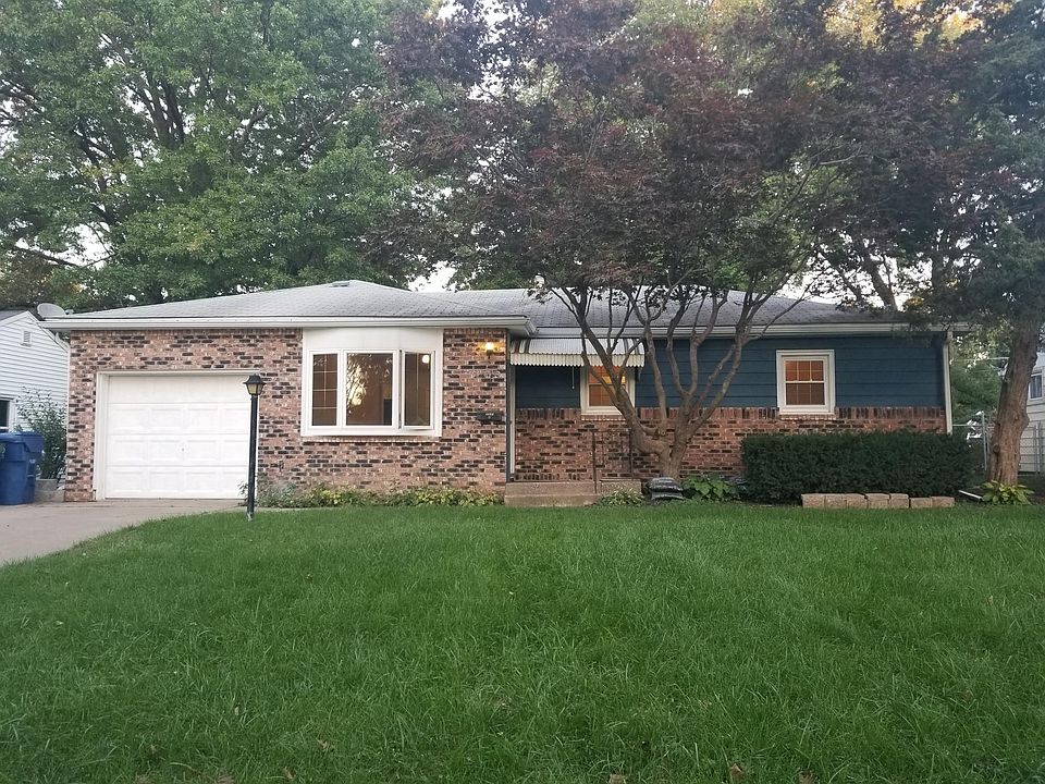 3 bedroom, 1 bath, 1 car garage