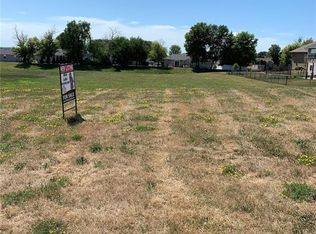 817 Main St, Center Point, IA 52213