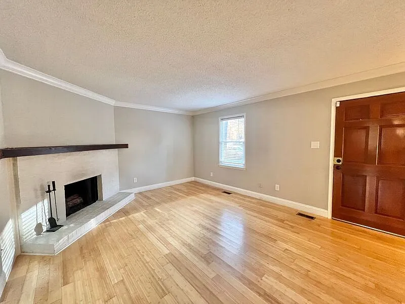 Building Photo - 5604 Hamstead Xing