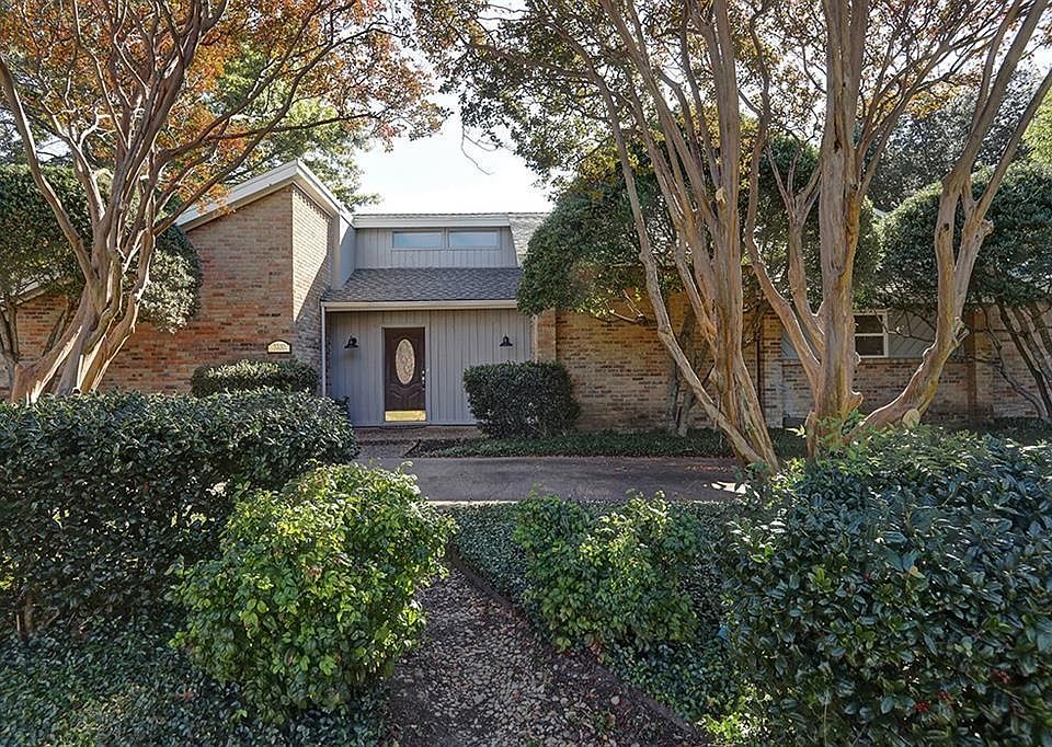 1st image of 3320 Overland Dr