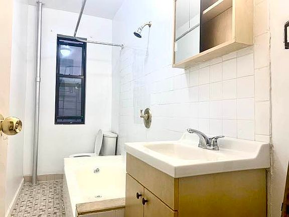 5th image of 511 W 160th St APT 12