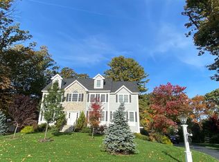 2 Fraser Dr, Andover, MA 01810
