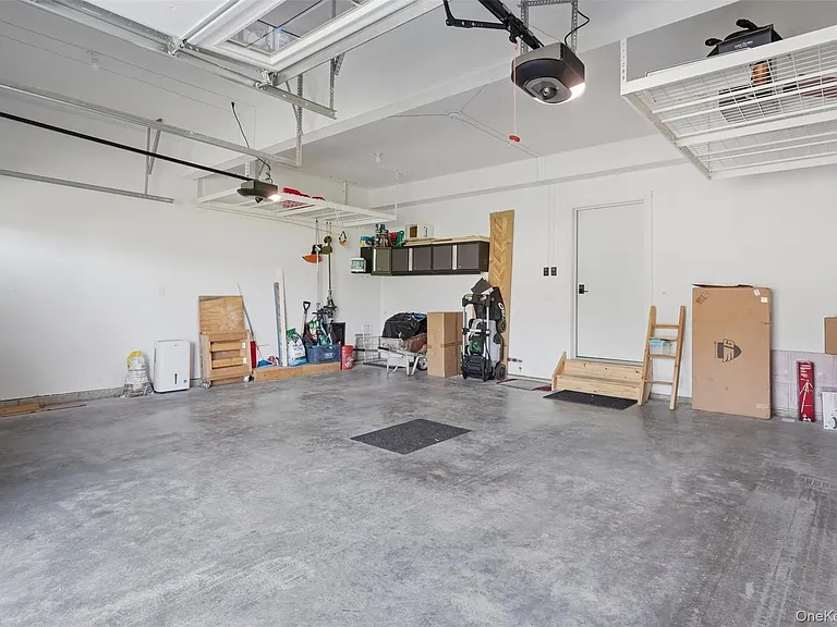 112 Pine Grove Rd — Photo 31
