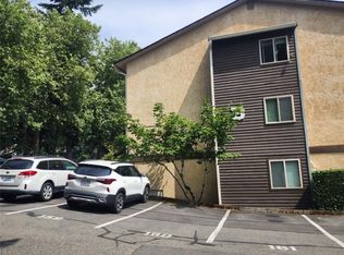 Kingsgate Ridge Manor Condominium, Kirkland, WA 98034