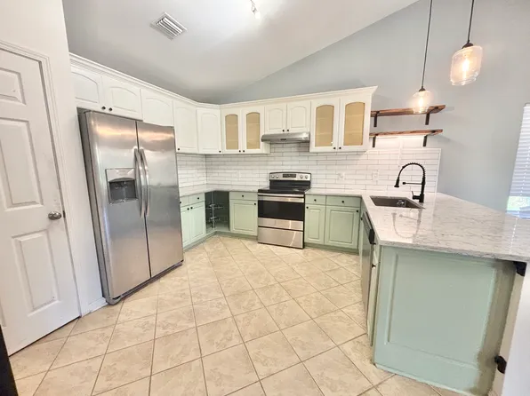 312 Brentwood Cir, Brunswick, GA 31523