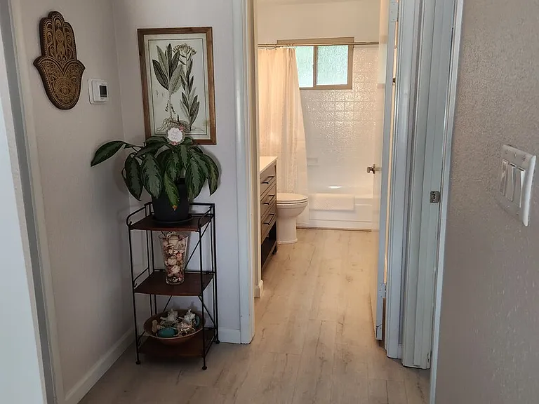 N 45th Ave — Photo 14