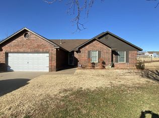316 W Lake Rd, Guthrie, OK 73044