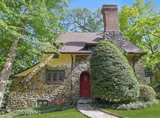 274 College Rd, Bronx, NY 10471