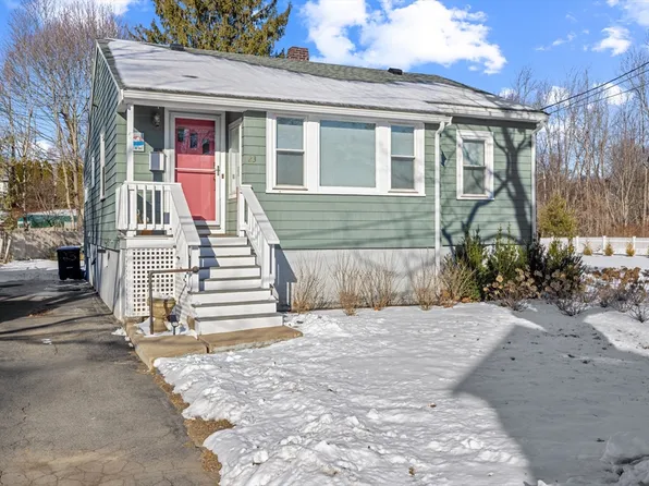 21-23 Prince St, Marblehead, MA 01945