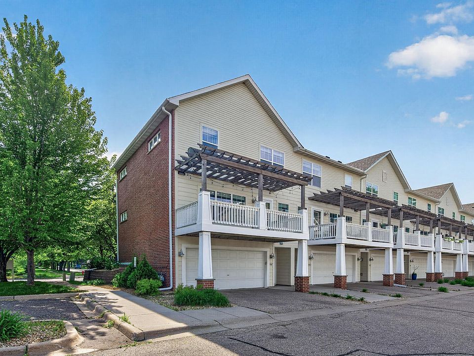 1st image of 1667 Arona St #8