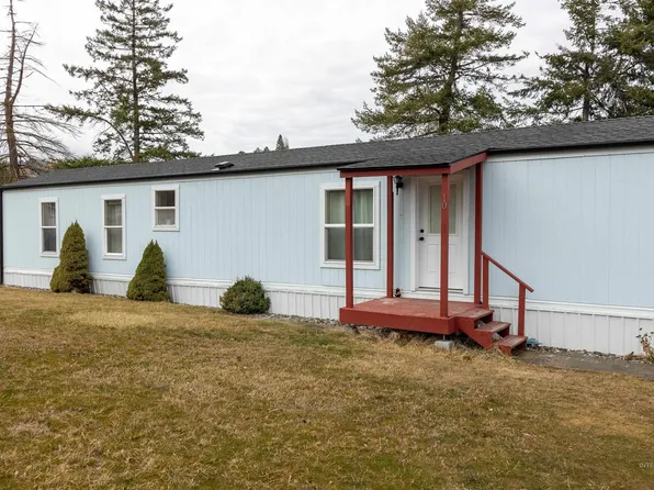 4325 Lenville Rd Trailer 10, Moscow, ID 83843