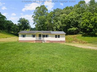 632 Trace Crk, Hamlin, WV 25523
