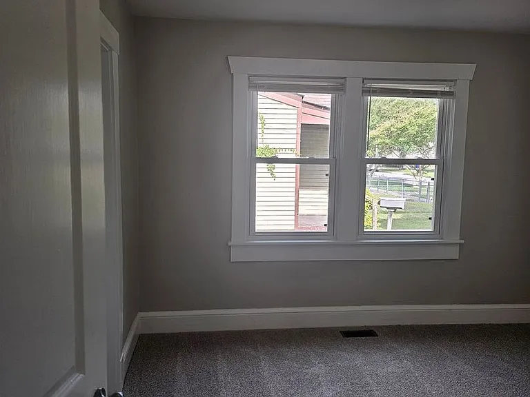 225 Beechwood Ave — Photo 6