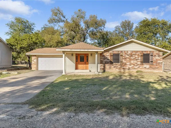 4 Canyon Cir, Morgans Pt Resort, TX 76513
