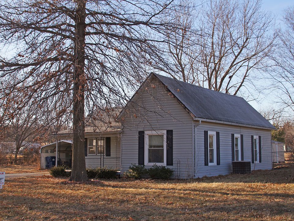 1st image of 213 N Main St