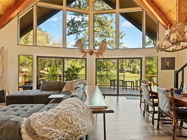 26489 Hillcrest Ln, Lake Arrowhead, CA 92352