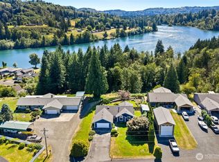 148 Steelhead Dr, Silver Creek, WA 98585